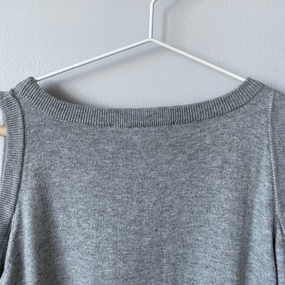 Michael Kors Knit Long Sleeve Cold Shoulder Shirt Size Small - Picture 8 of 10